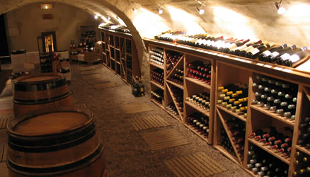 Les Caves